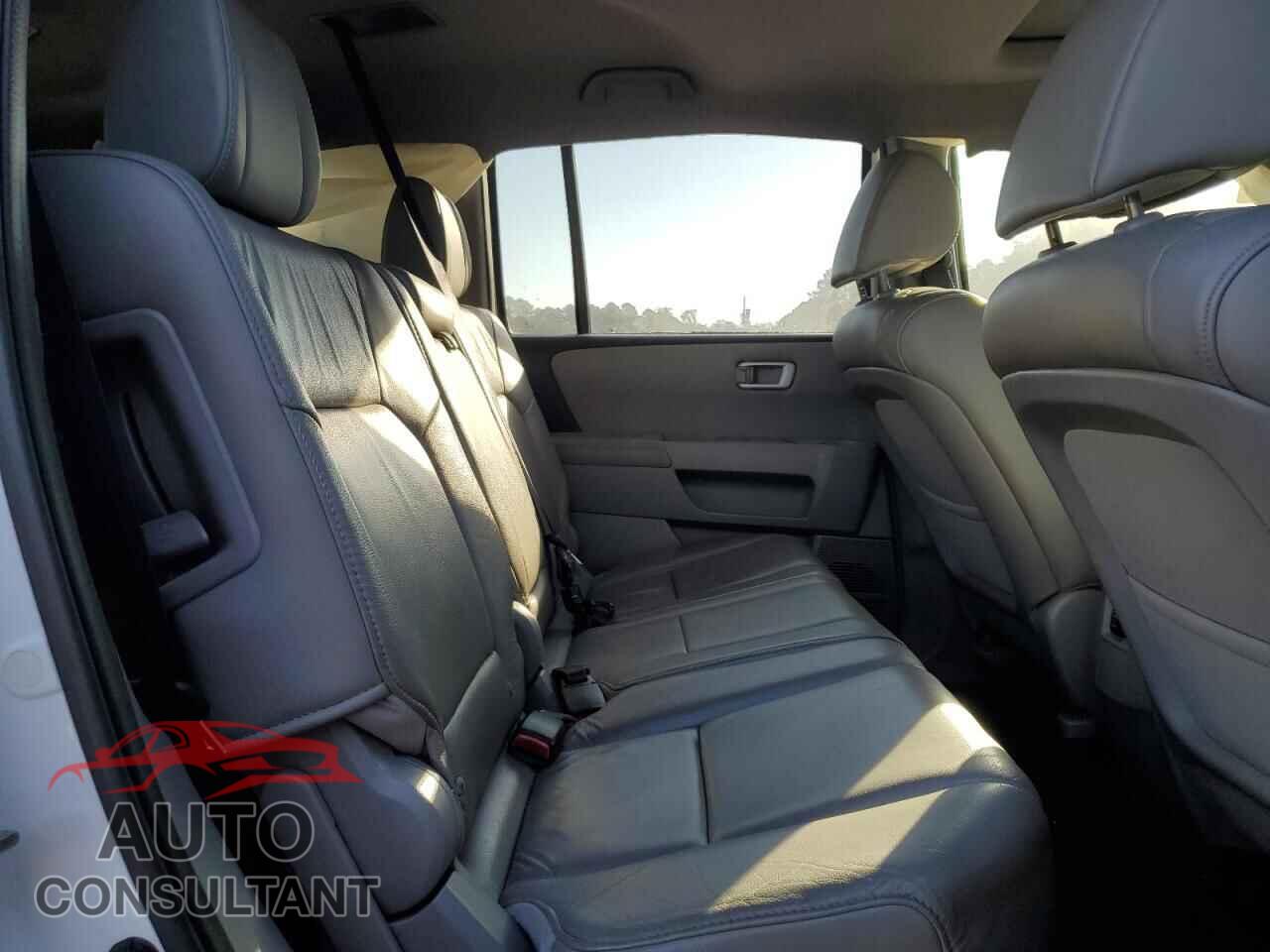 HONDA PILOT 2013 - 5FNYF3H59DB036117
