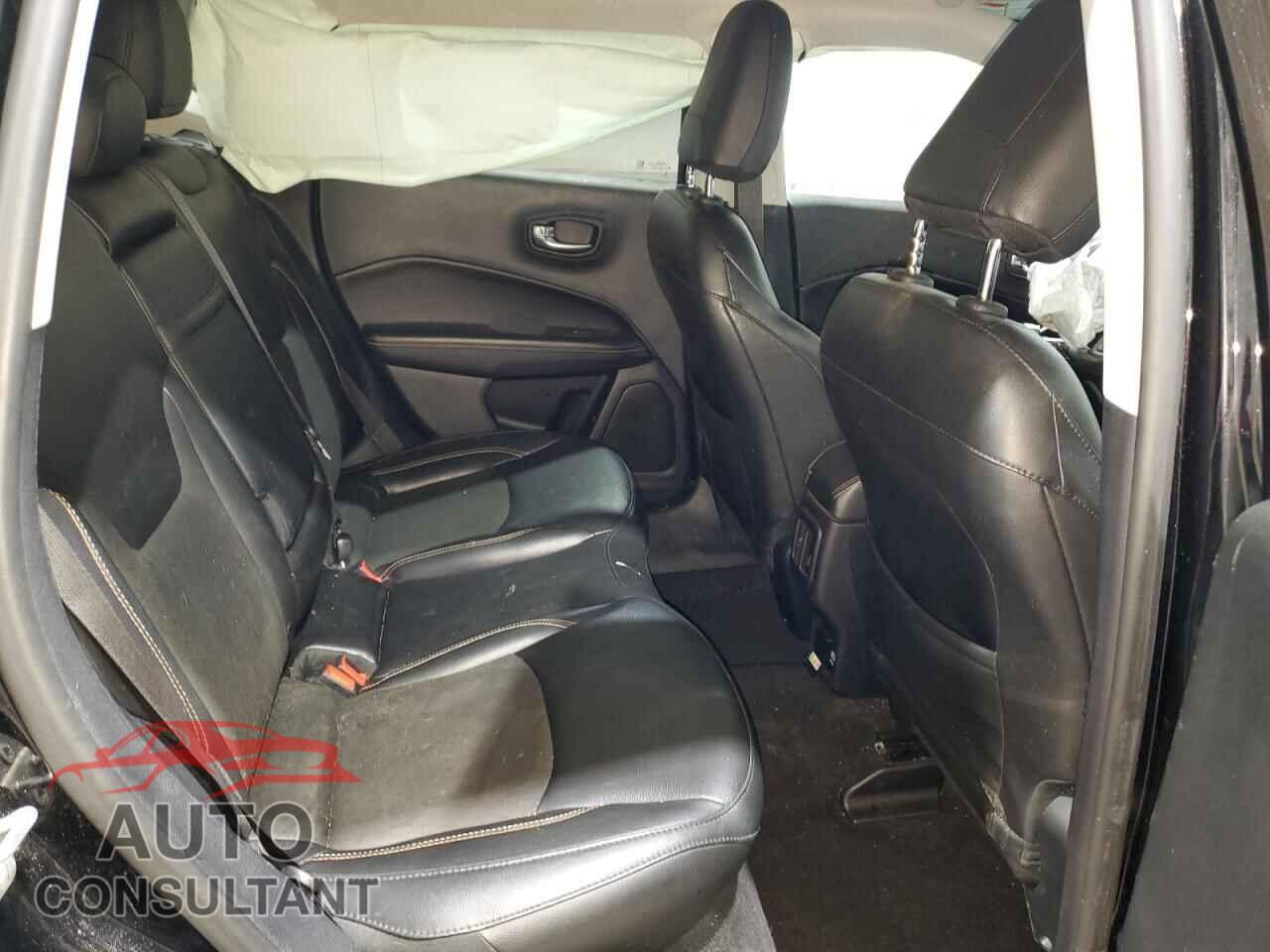 JEEP COMPASS 2019 - 3C4NJDBB2KT647983