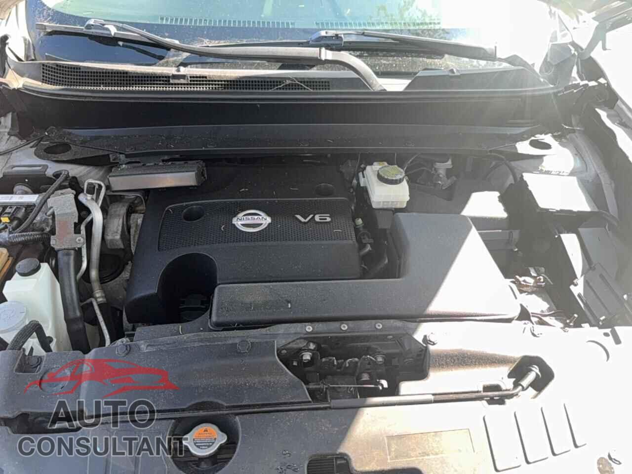 NISSAN PATHFINDER 2014 - 5N1AR2MM3EC615596