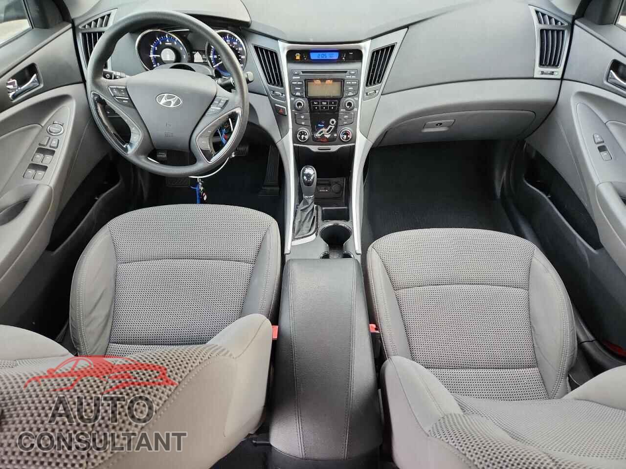 HYUNDAI SONATA 2012 - 5NPEB4AC1CH417618