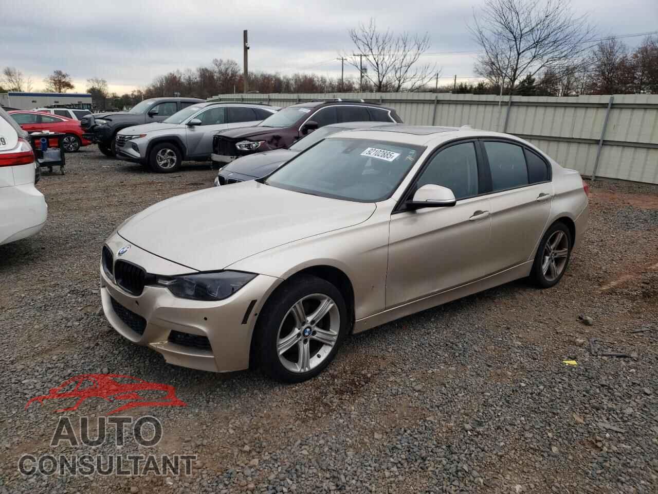 BMW 3 SERIES 2013 - WBA3A5G56DNP24824