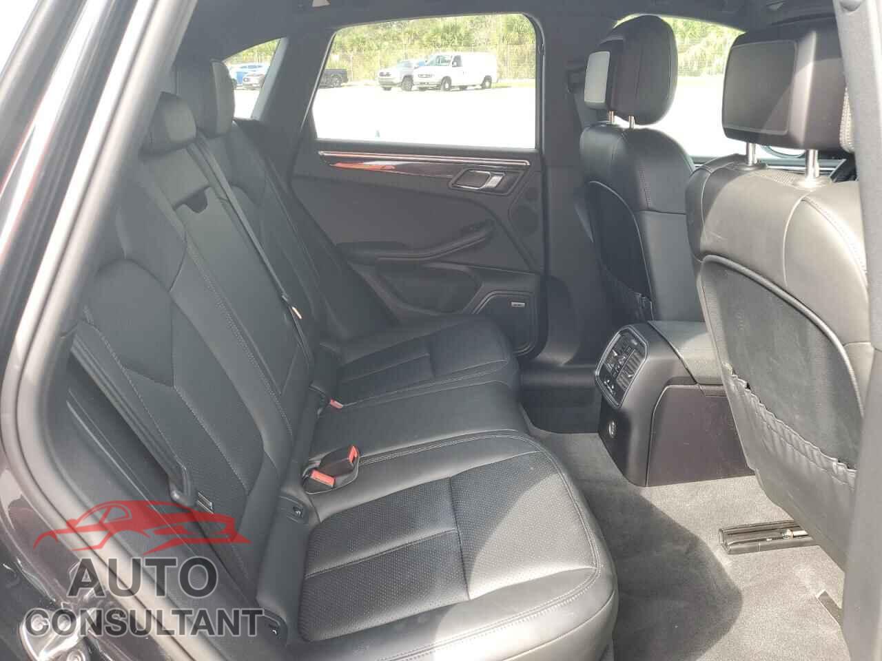 PORSCHE MACAN 2018 - WP1AB2A57JLB38539