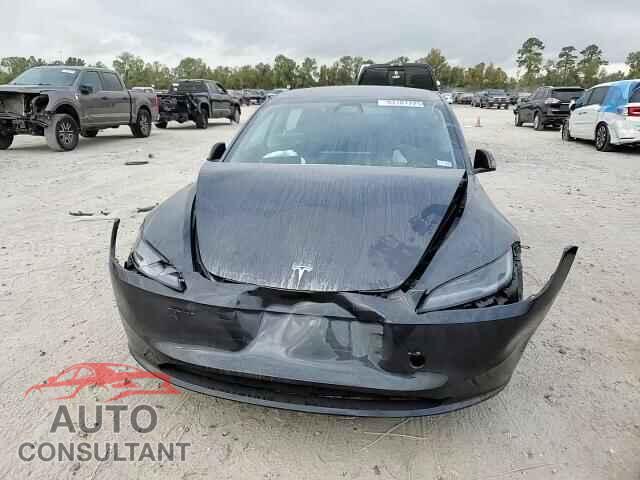 TESLA MODEL 3 2025 - 5YJ3E1EA9SF885437