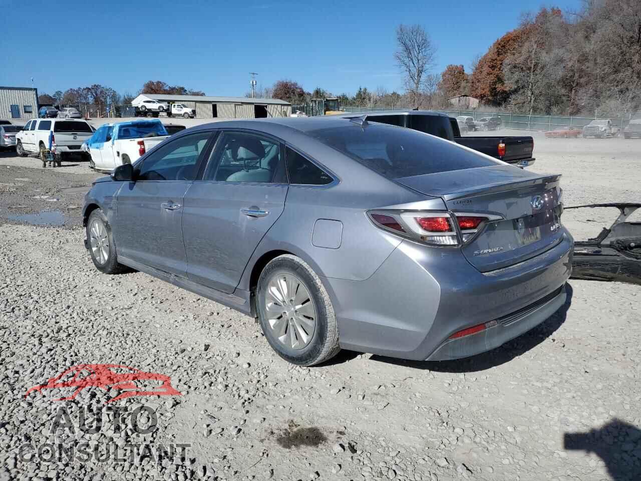 HYUNDAI SONATA 2017 - KMHE24L14HA046895