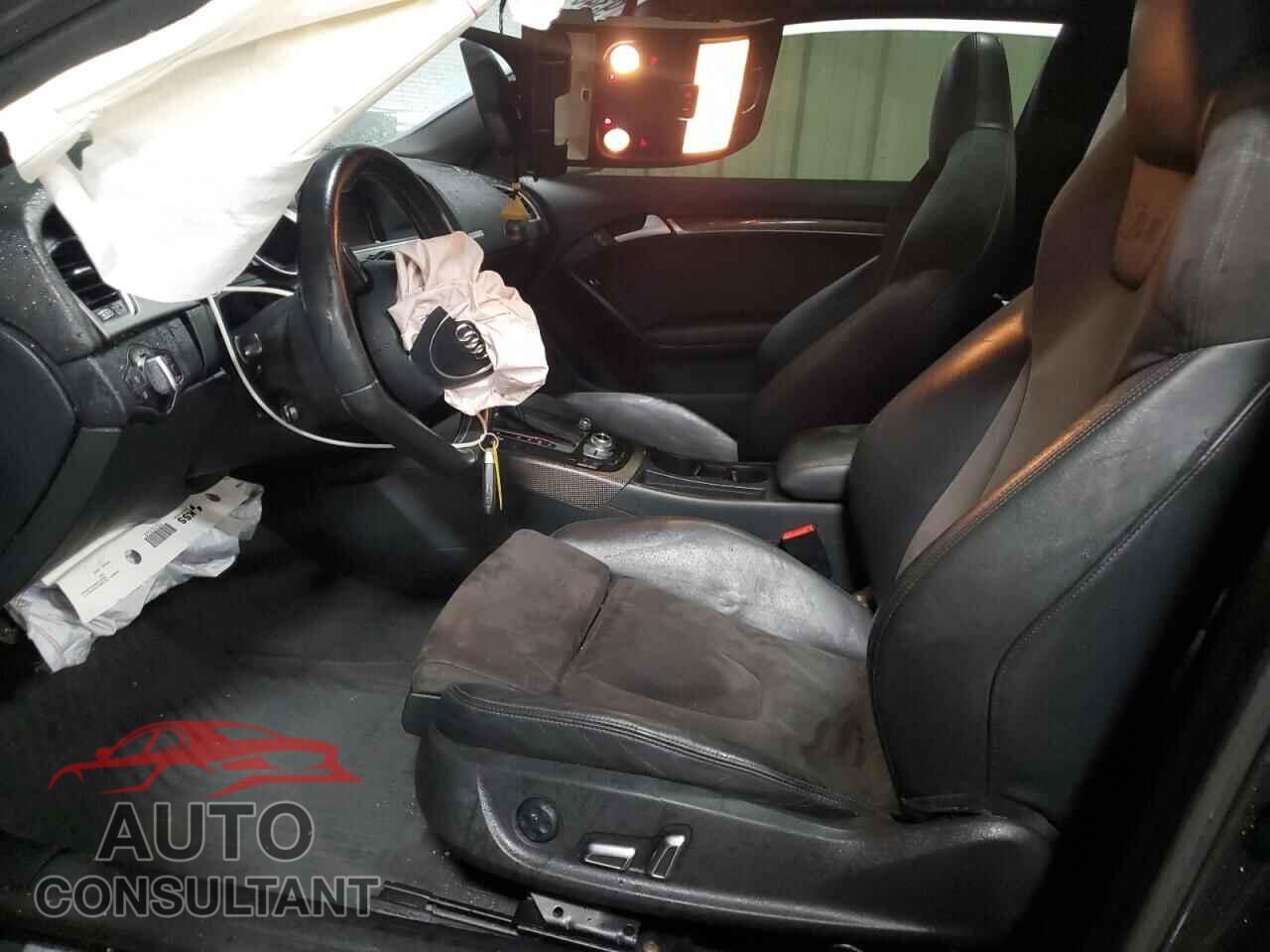 AUDI S5 2013 - WAUCGAFR9DA024296