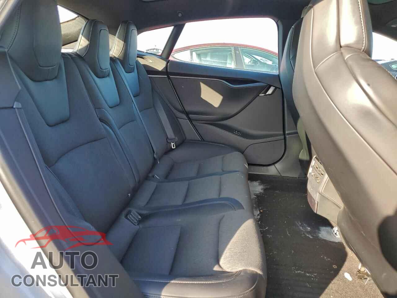TESLA MODEL S 2018 - 5YJSA1E23JF259218