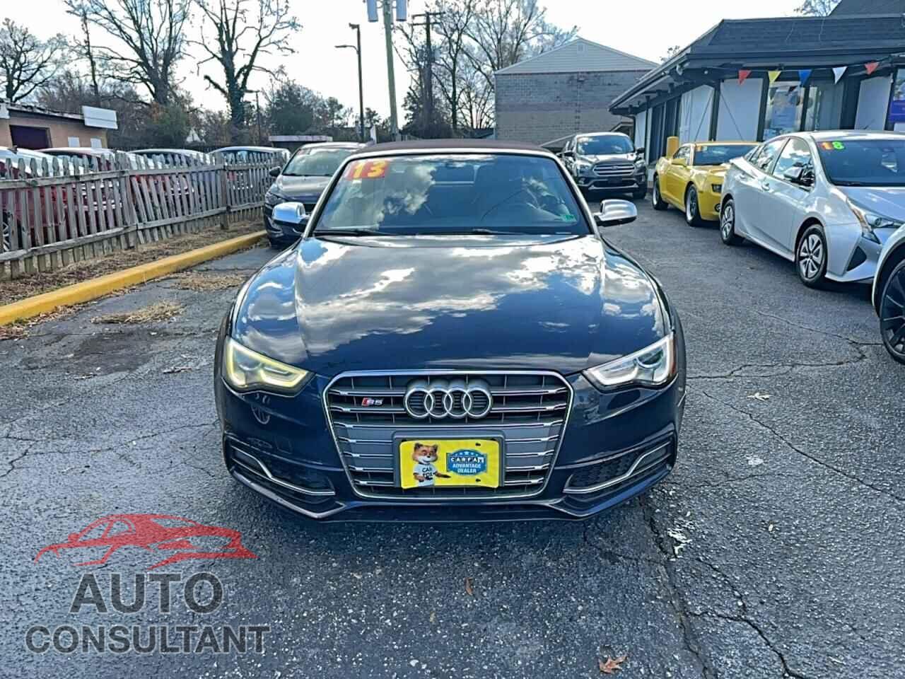 AUDI S5/RS5 2013 - WAUCGAFH0DN001800