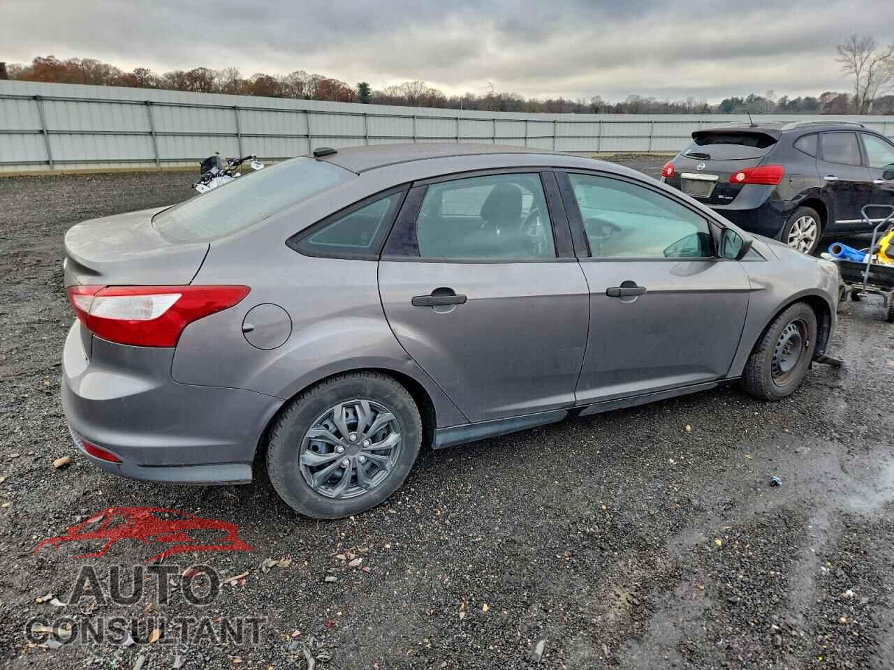 FORD FOCUS 2014 - 1FADP3E24EL305439