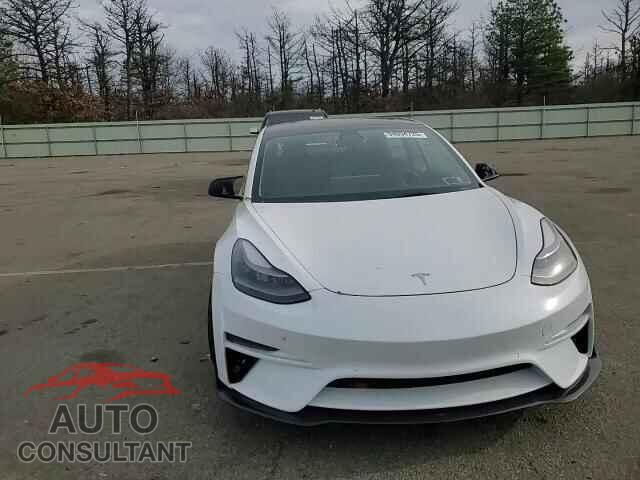 TESLA MODEL 3 2021 - 5YJ3E1EC6MF094237