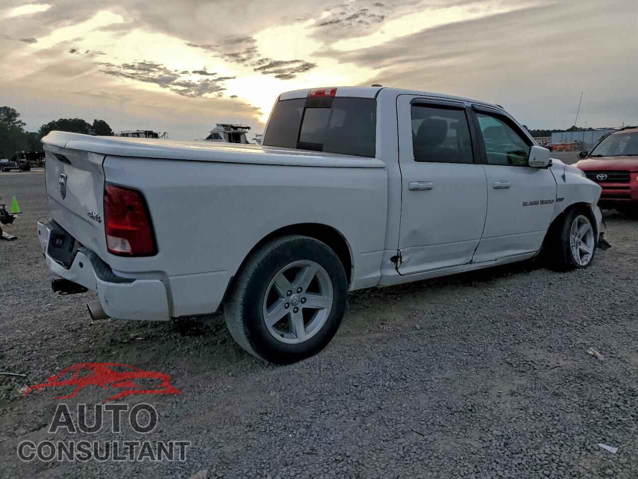 DODGE RAM 1500 2012 - 1C6RD7MT0CS214947