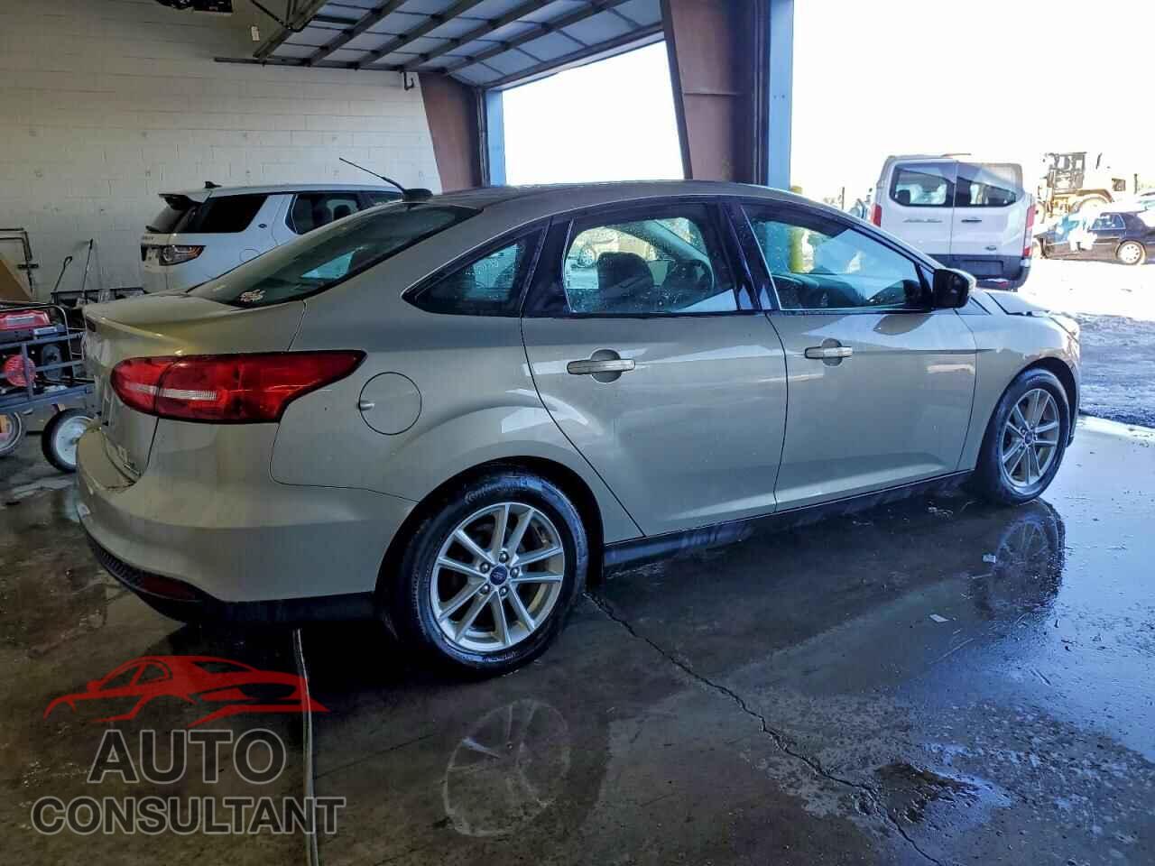FORD FOCUS 2015 - 1FADP3F20FL339636