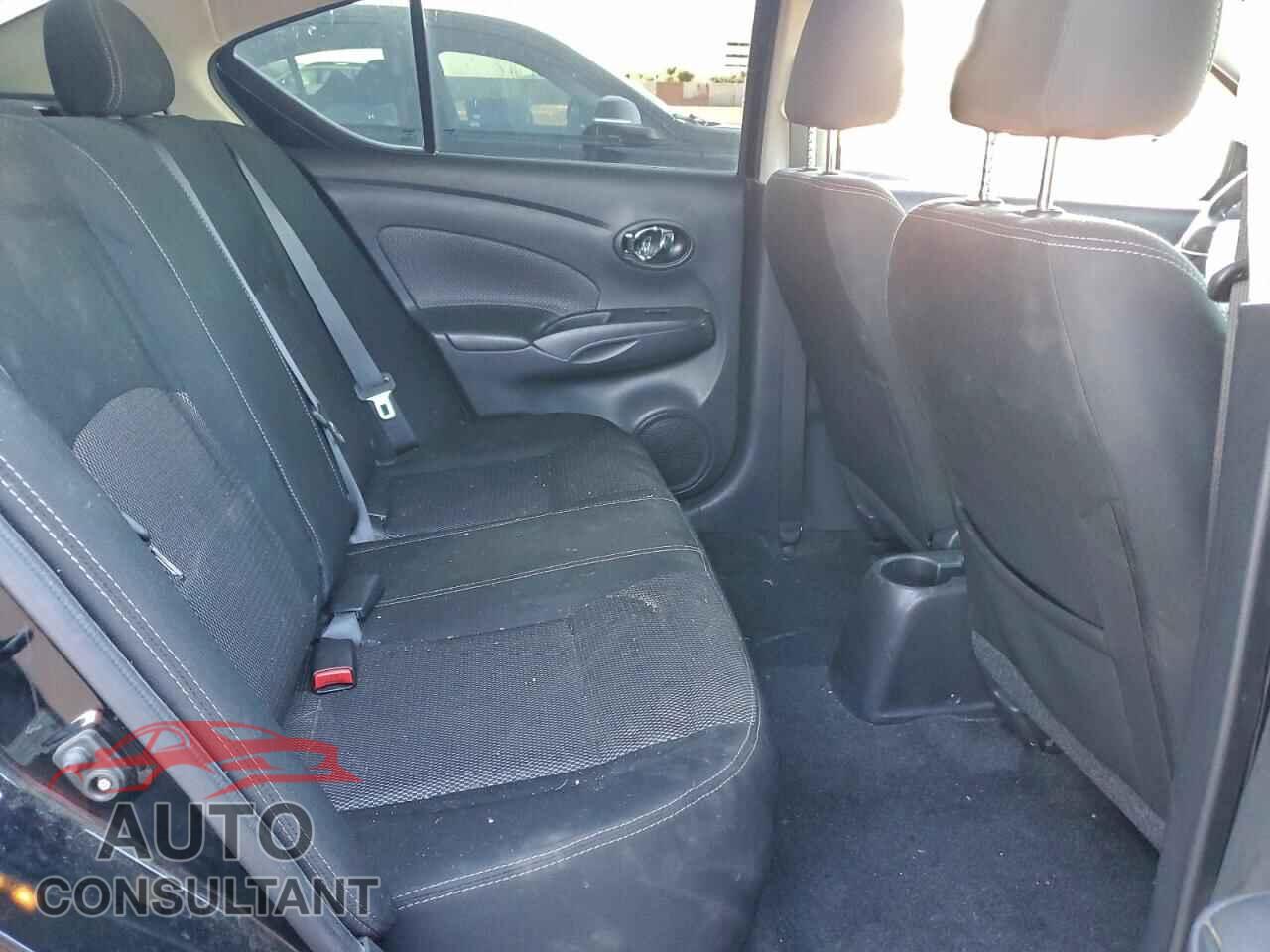 NISSAN VERSA 2019 - 3N1CN7AP3KL877822