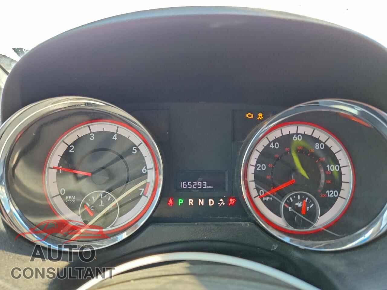 DODGE CARAVAN 2011 - 2D4RN3DG8BR696569