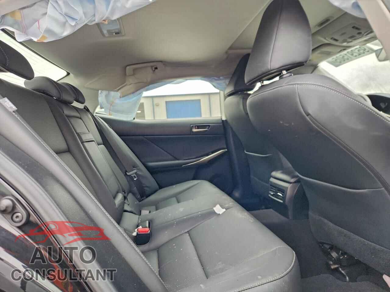 LEXUS IS 2020 - JTHAA1D26L5107577