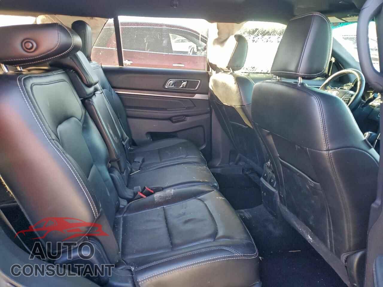 FORD EXPLORER 2018 - 1FM5K7F83JGB52333