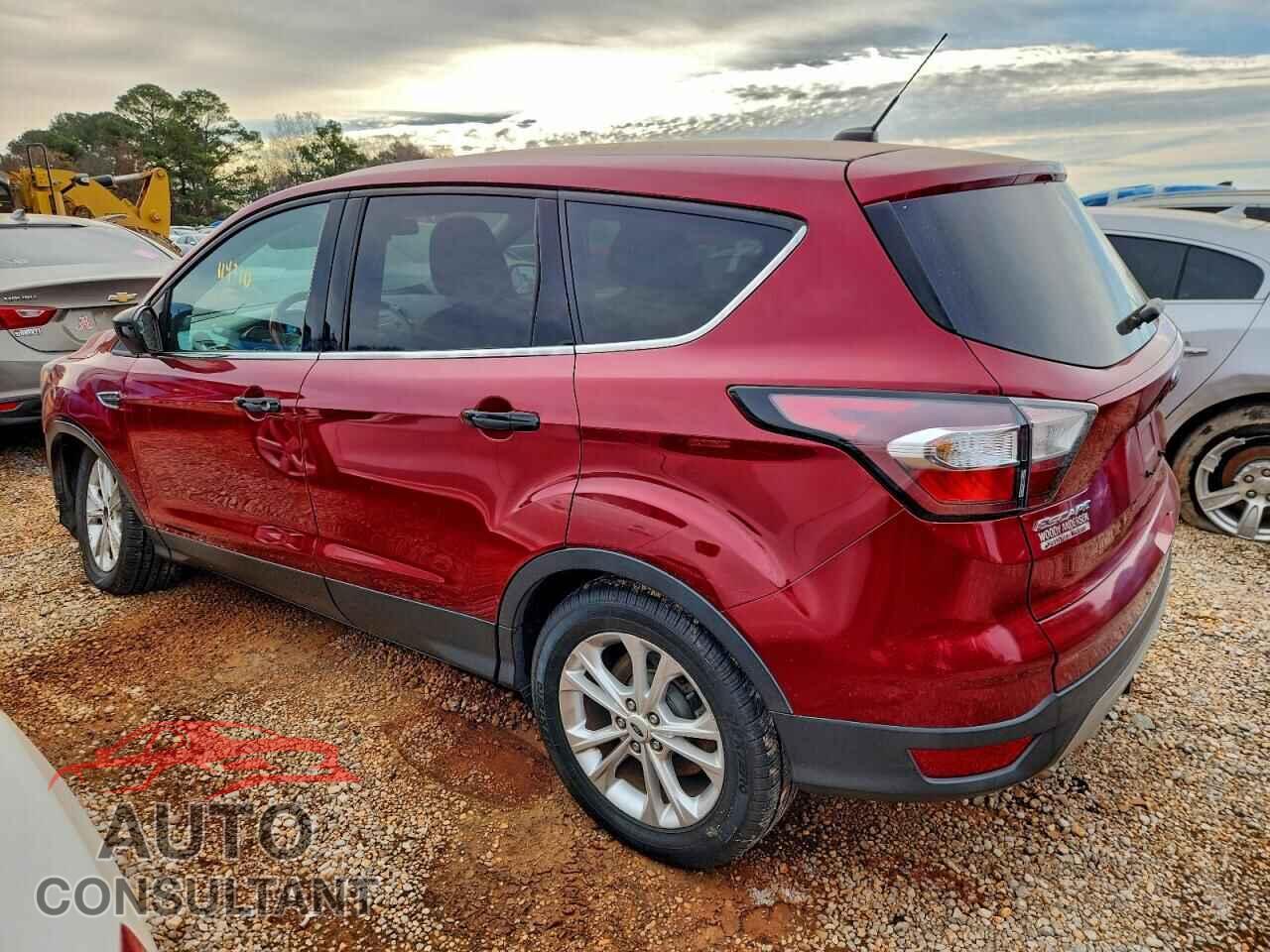 FORD ESCAPE 2017 - 1FMCU0GD5HUB36036
