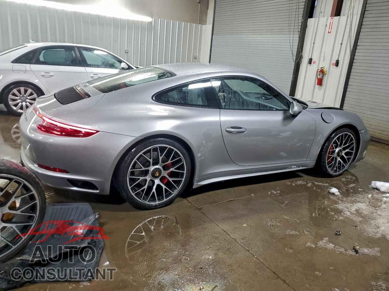 PORSCHE 911 2019 - WP0AB2A90KS114885
