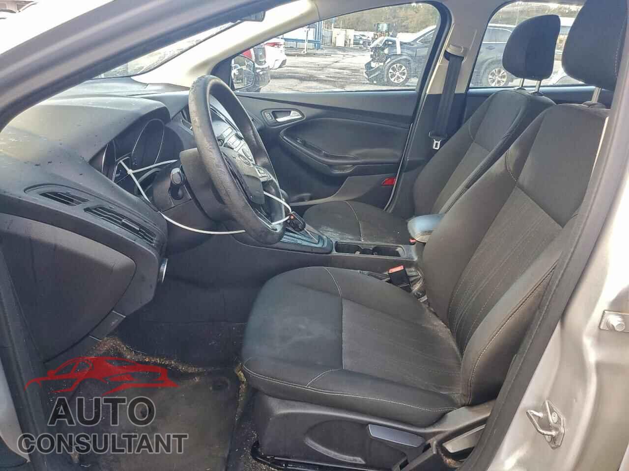 FORD FOCUS 2018 - 1FADP3F20JL202060