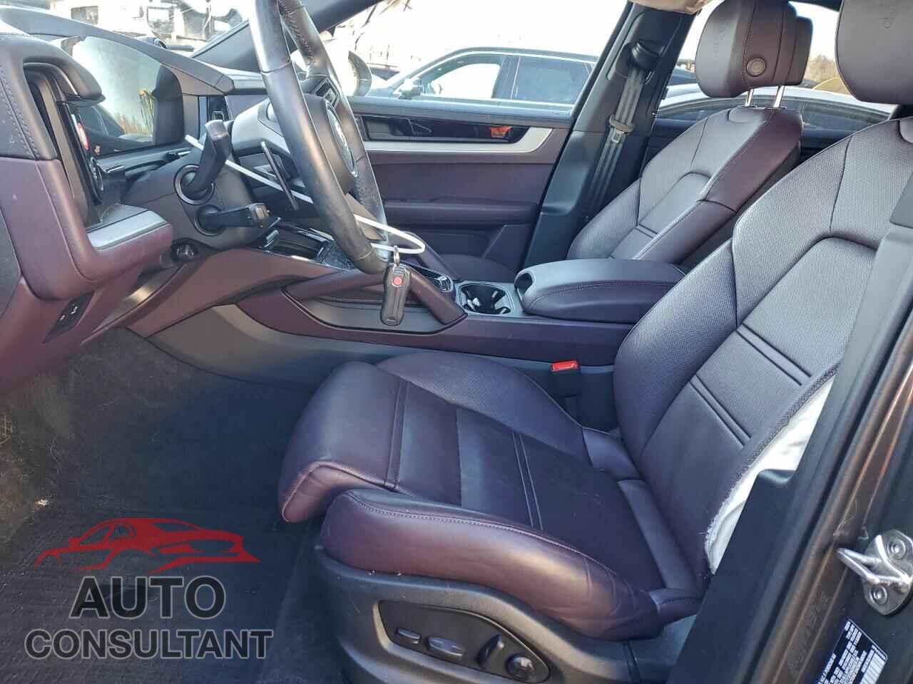 PORSCHE CAYENNE 2024 - WP1AA2AY2RDA13273