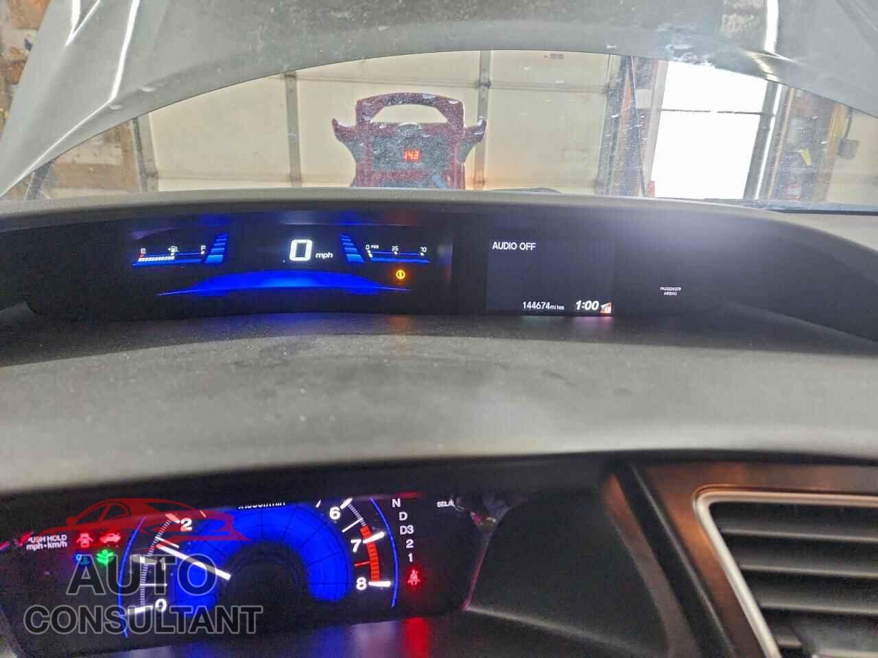 HONDA CIVIC 2013 - 19XFB2F80DE028424