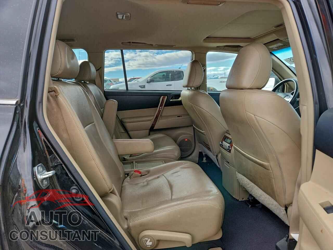 TOYOTA HIGHLANDER 2013 - 5TDYK3EH8DS095584