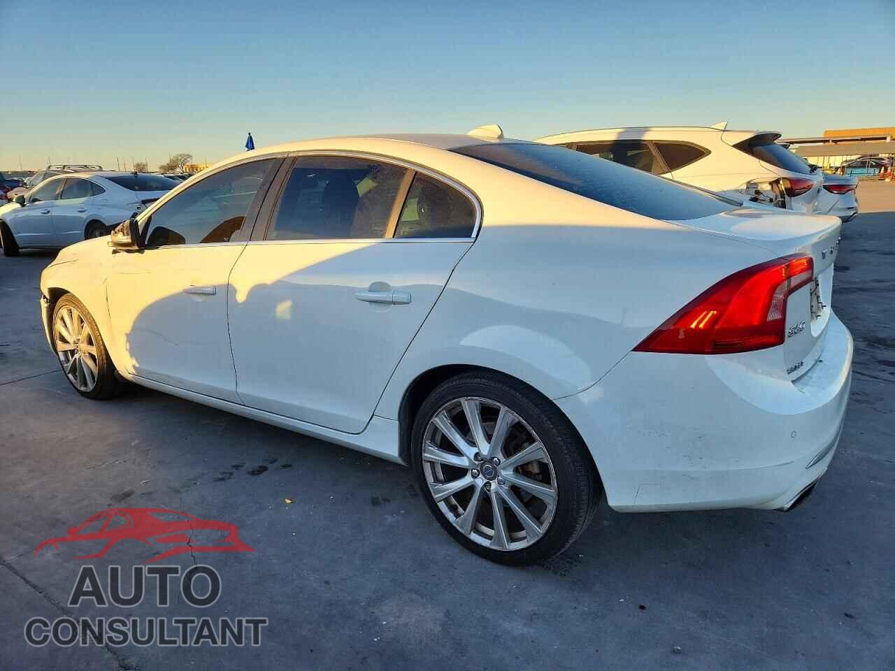 VOLVO S60 2017 - LYV402HM4HB140152