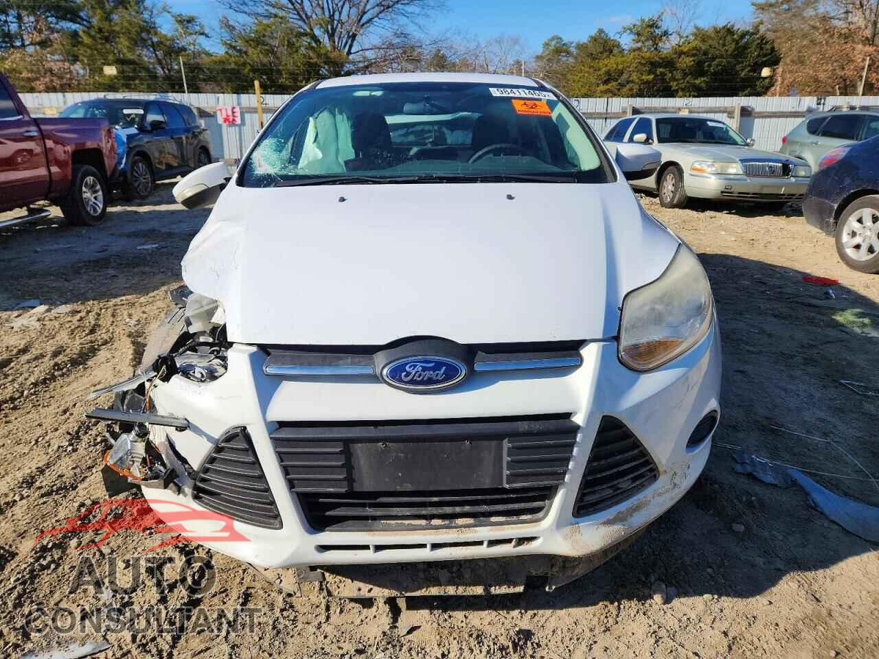 FORD FOCUS 2014 - 1FADP3K27EL410867
