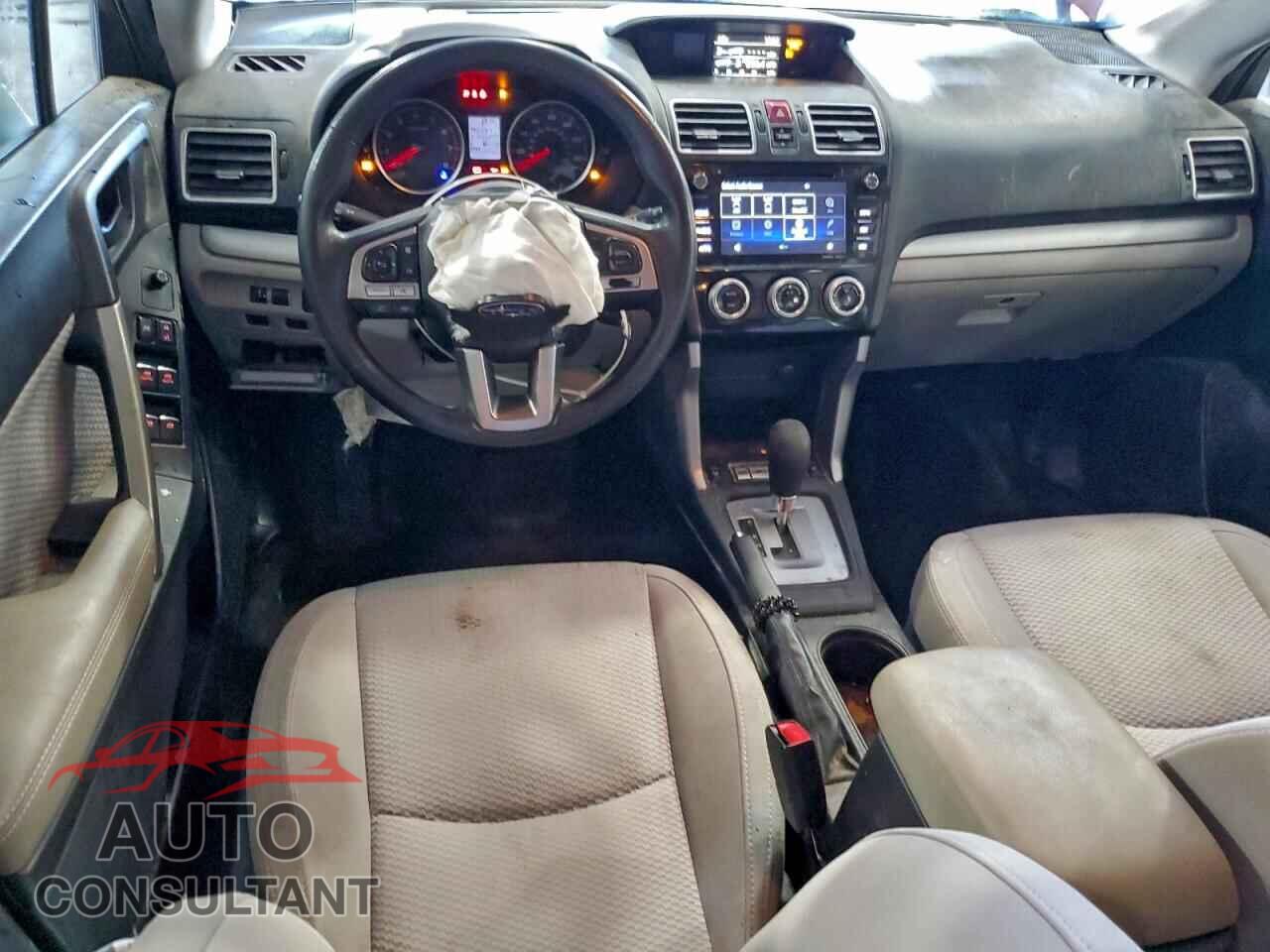 SUBARU FORESTER 2017 - JF2SJAEC1HH557688