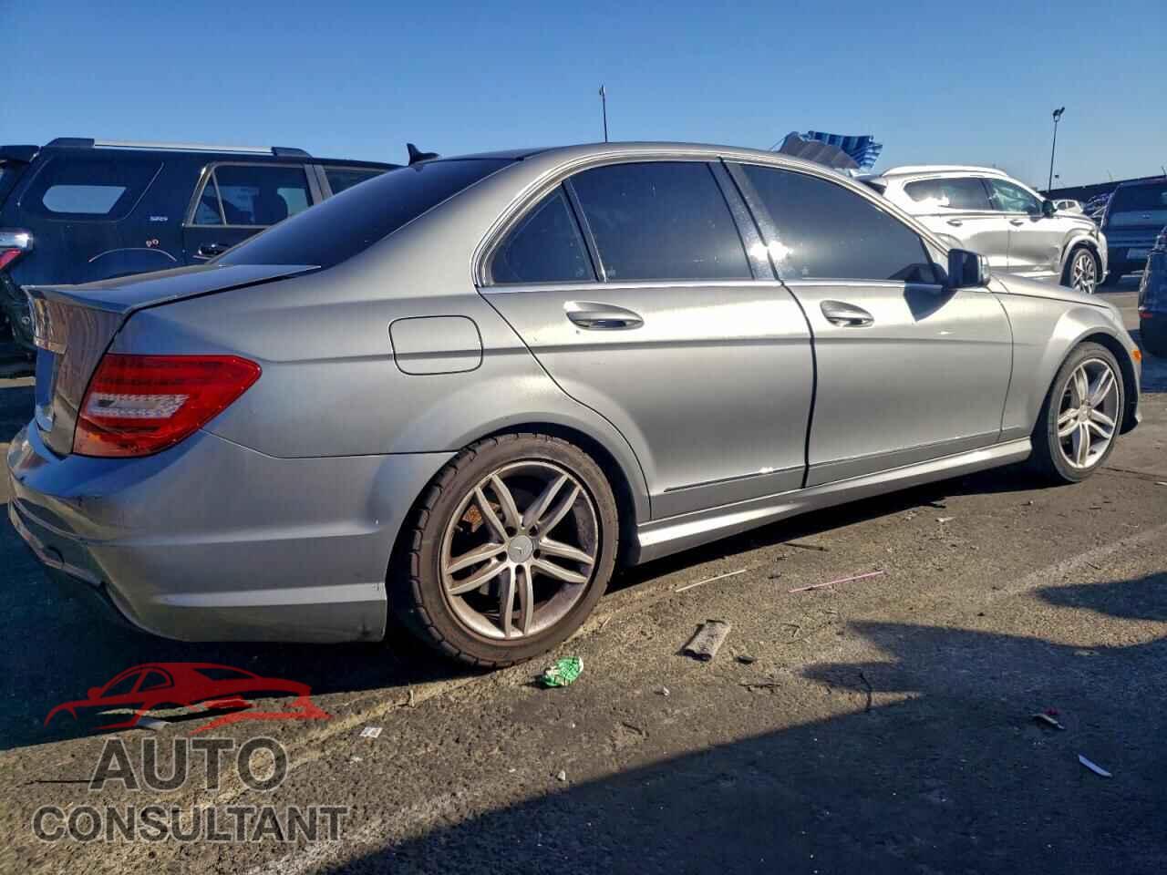 MERCEDES-BENZ C-CLASS 2013 - WDDGF4HB7DA853253