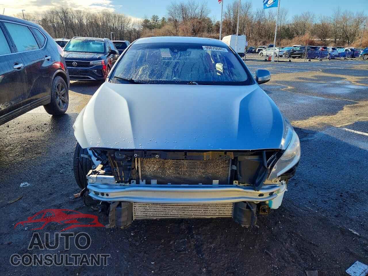 VOLVO S60 2017 - LYV402TK0HB138260