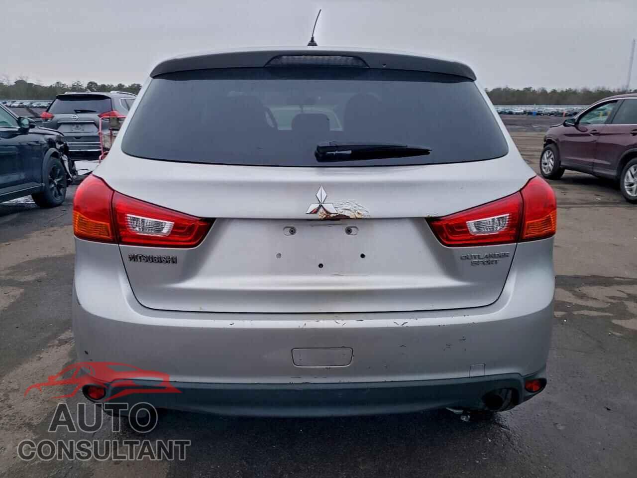 MITSUBISHI OUTLANDER 2013 - 4A4AP3AU2DE019833