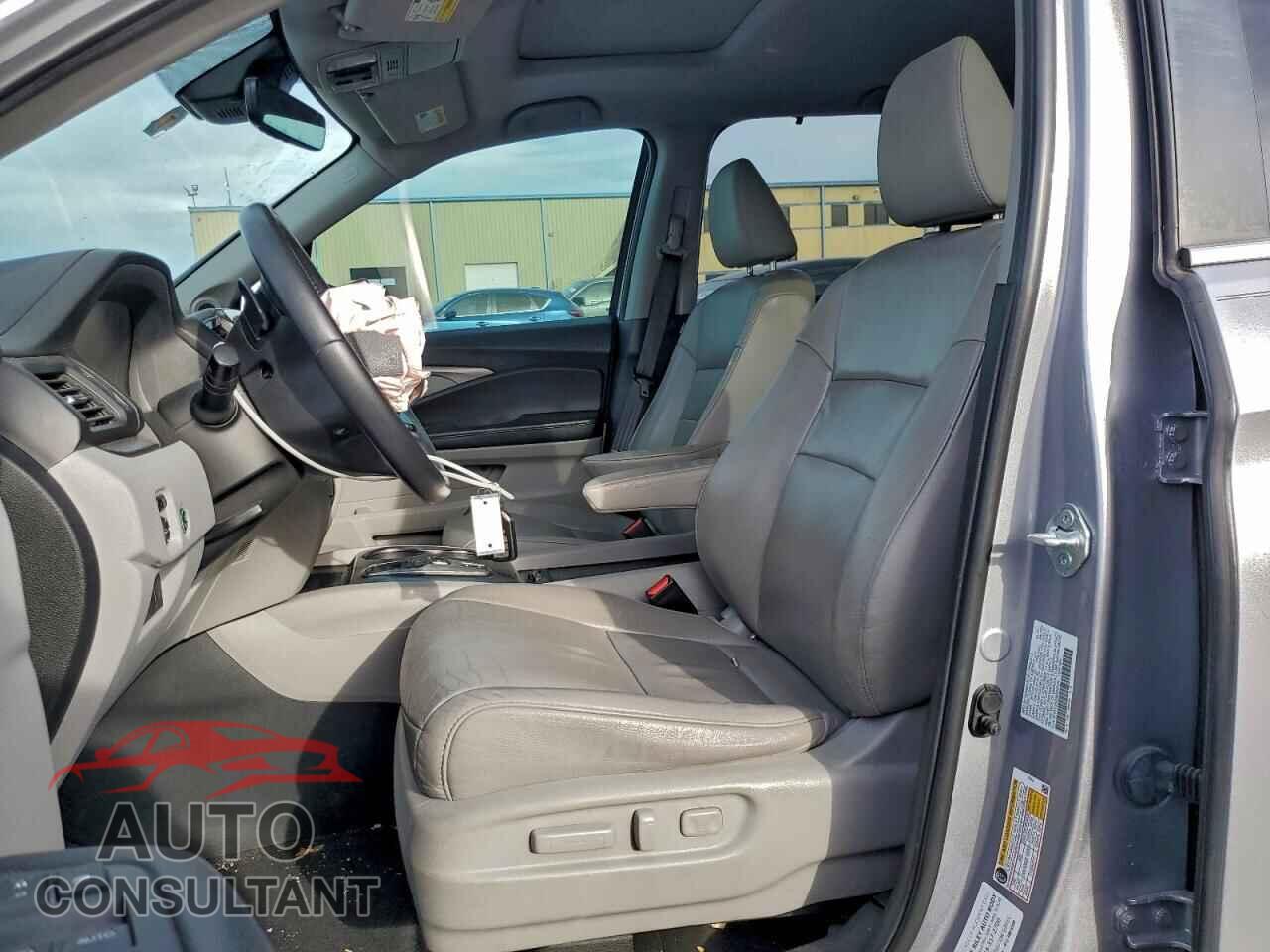 HONDA PILOT 2021 - 5FNYF5H20MB042020