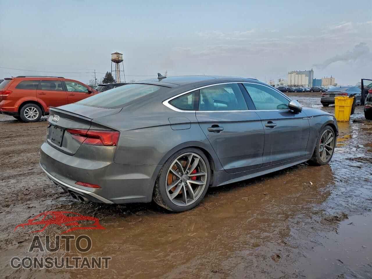 AUDI S5/RS5 2018 - WAUB4CF5XJA018936