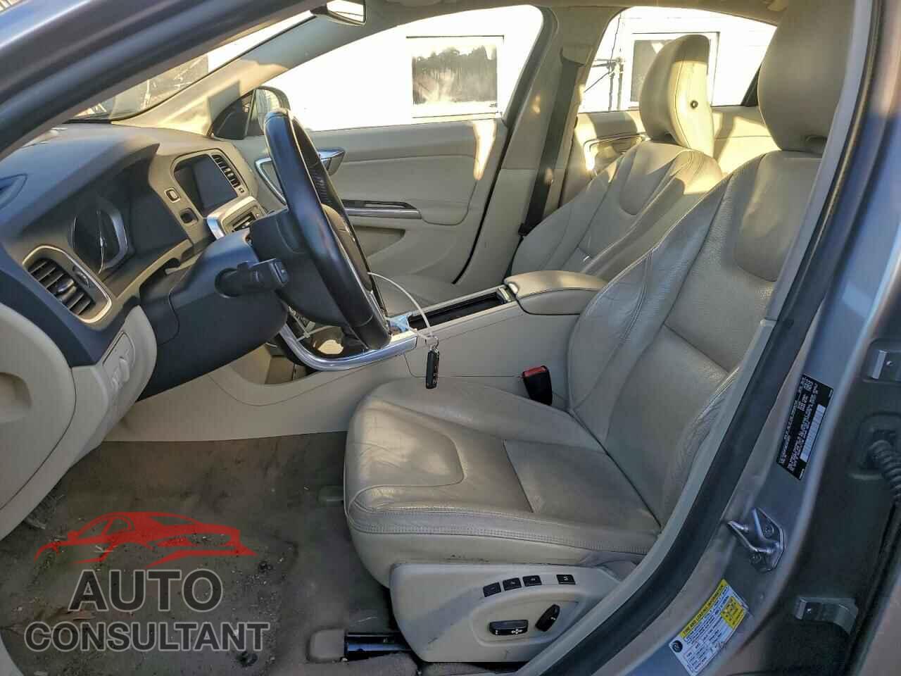 VOLVO S60 2014 - YV1612FS8E2273253