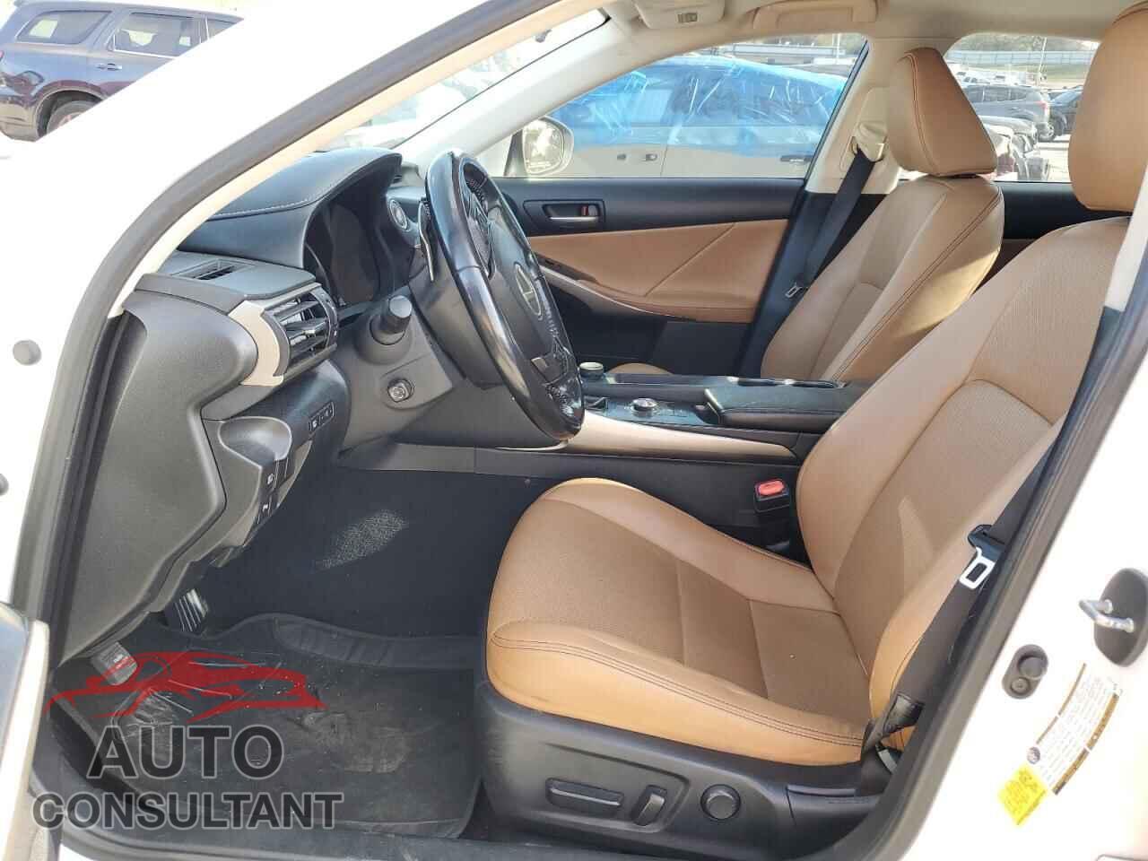 LEXUS IS 2019 - JTHBA1D24K5098042