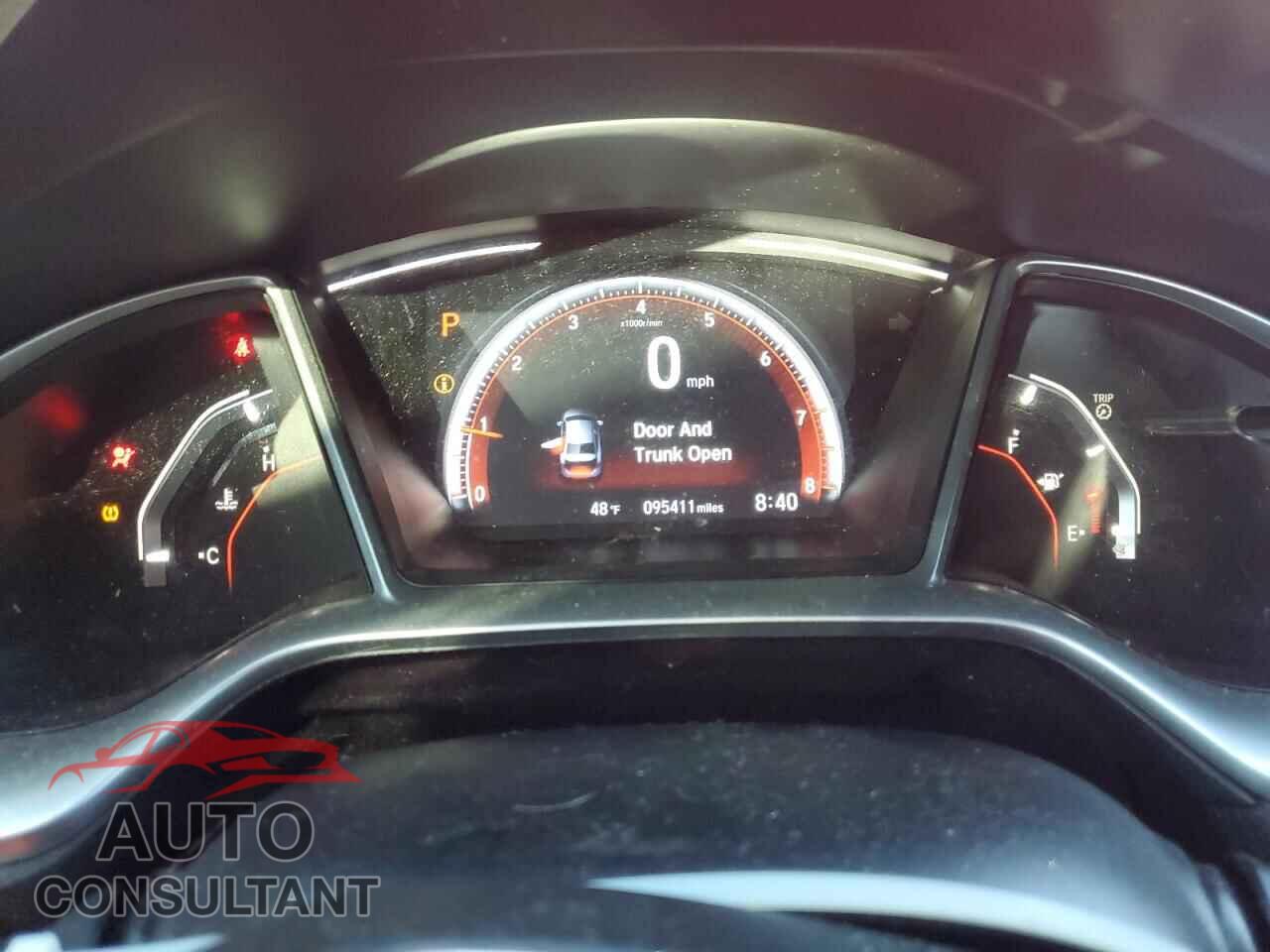 HONDA CIVIC 2019 - 2HGFC2F88KH505214