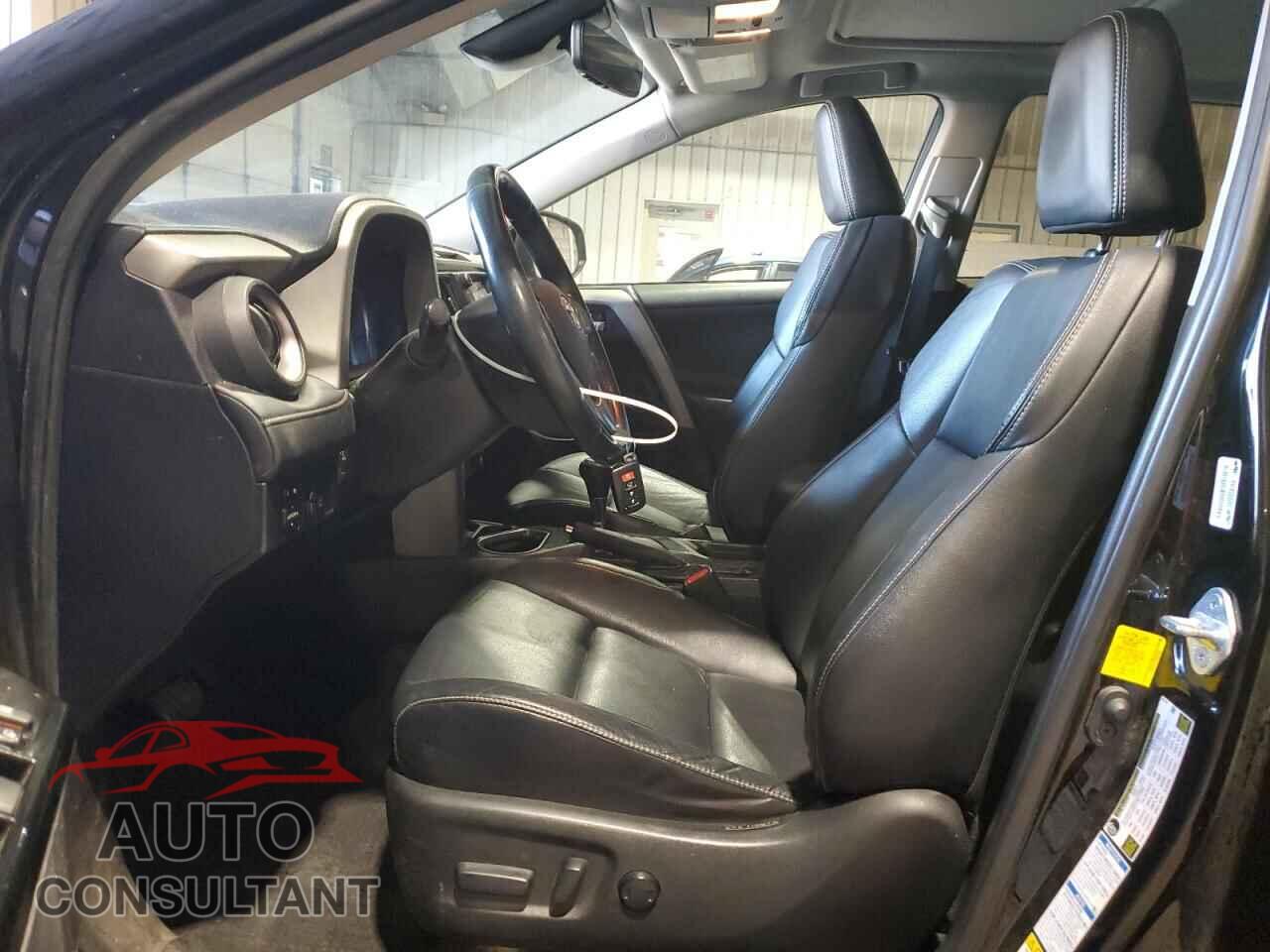 TOYOTA RAV4 2017 - 2T3DFREV3HW559025