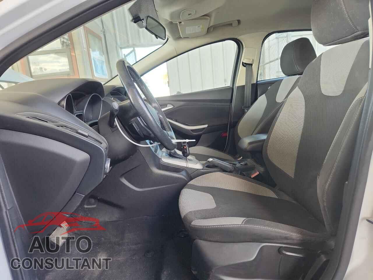 FORD FOCUS 2012 - 1FAHP3K21CL462512