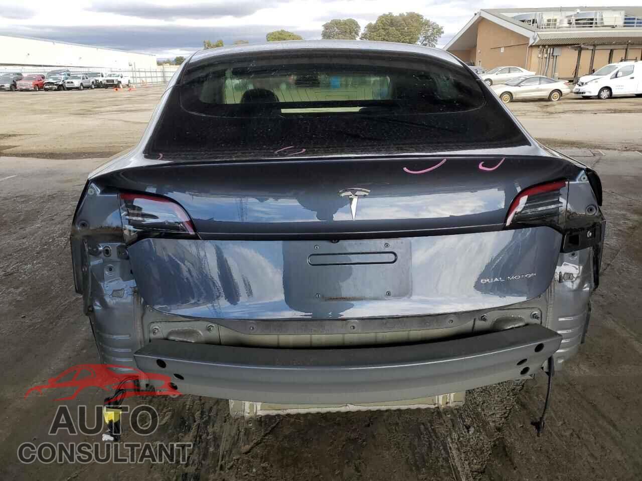 TESLA MODEL 3 2018 - 5YJ3E1EBXJF145645