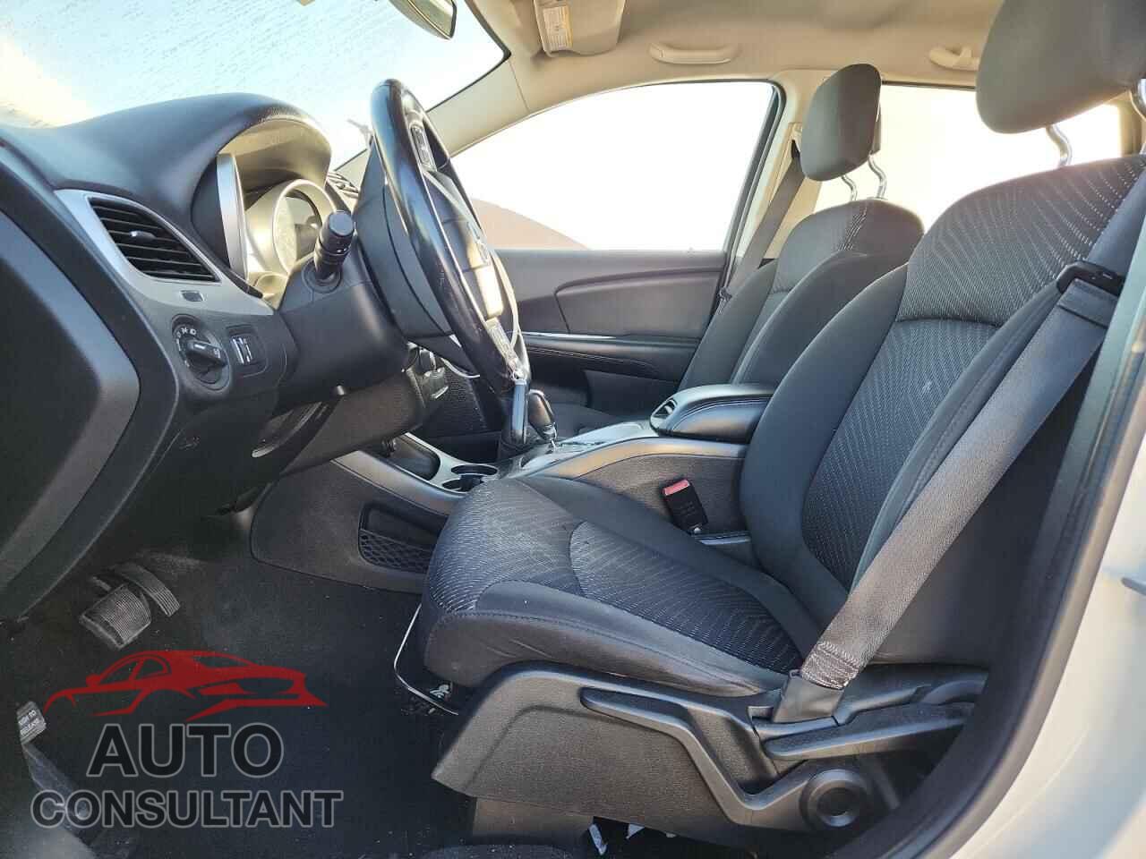 DODGE JOURNEY 2017 - 3C4PDCGG6HT564810