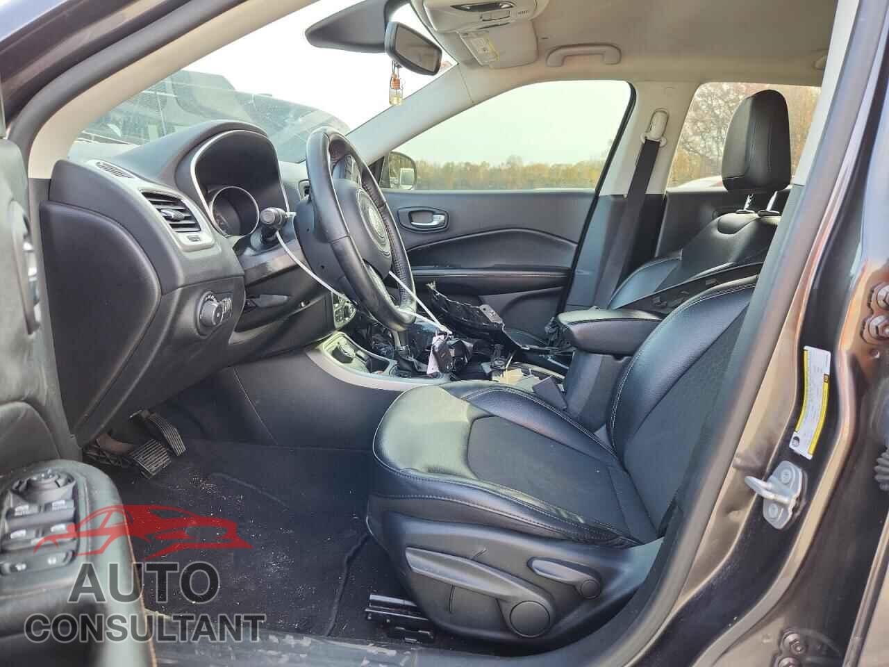 JEEP COMPASS 2019 - 3C4NJDBB6KT836300