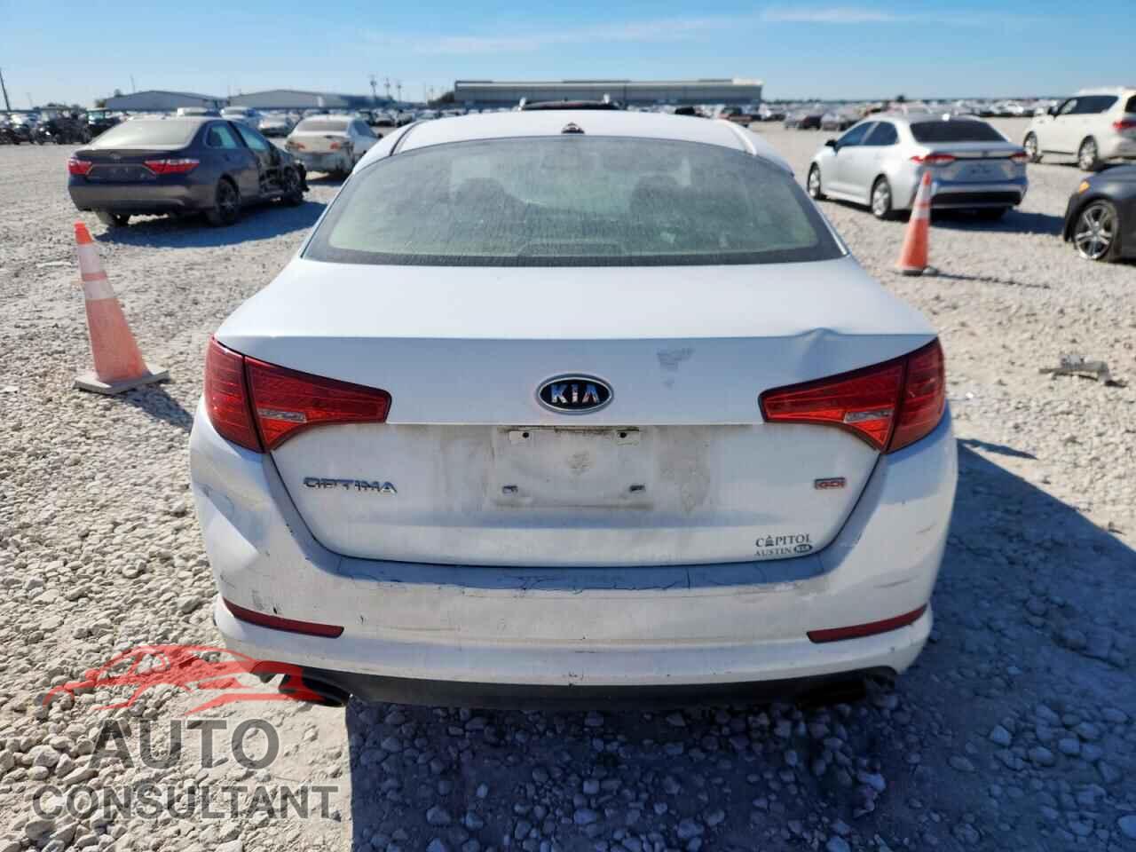 KIA OPTIMA 2011 - KNAGM4A76B5177905