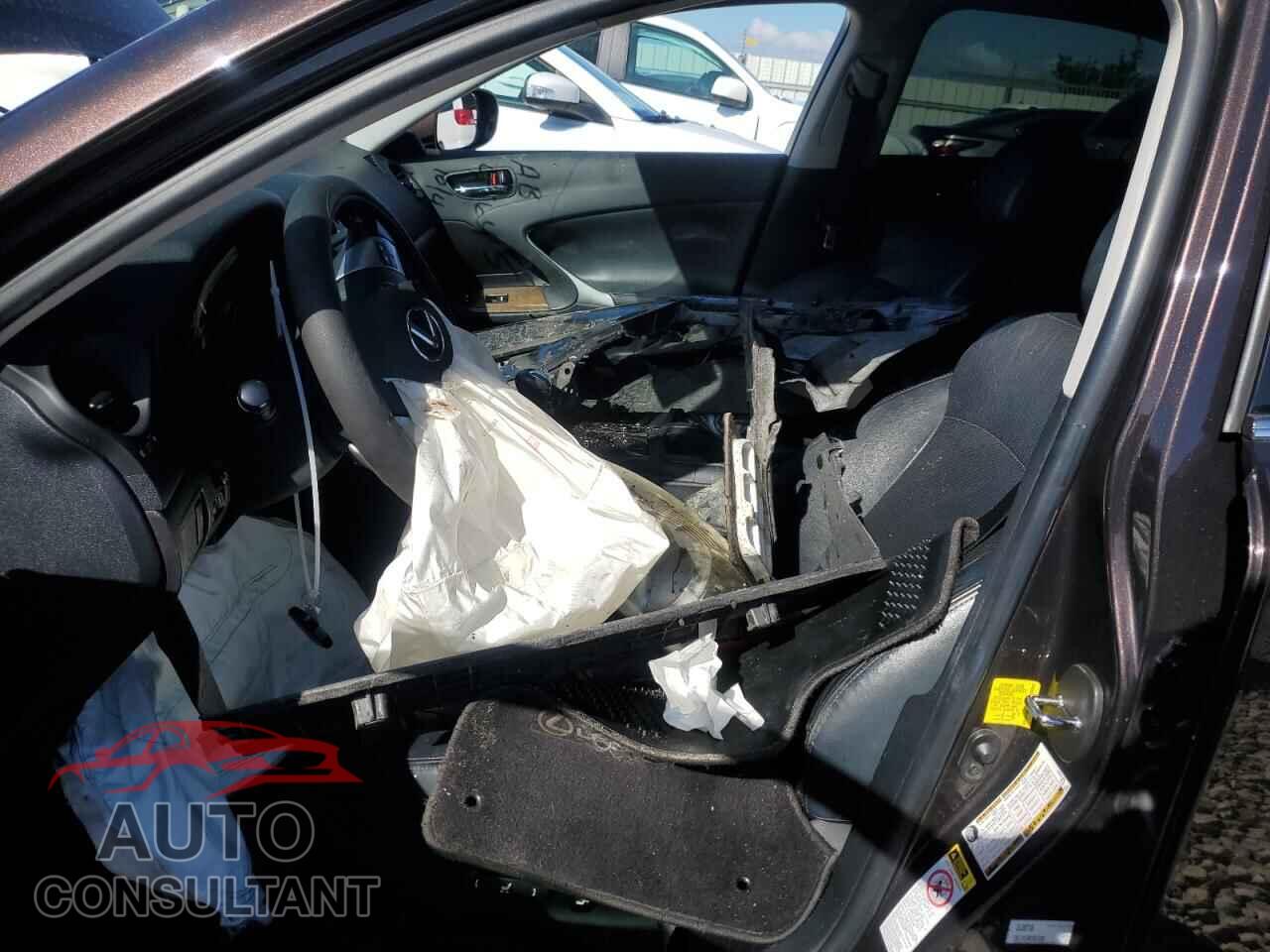 LEXUS IS 2012 - JTHCF5C27C5055010