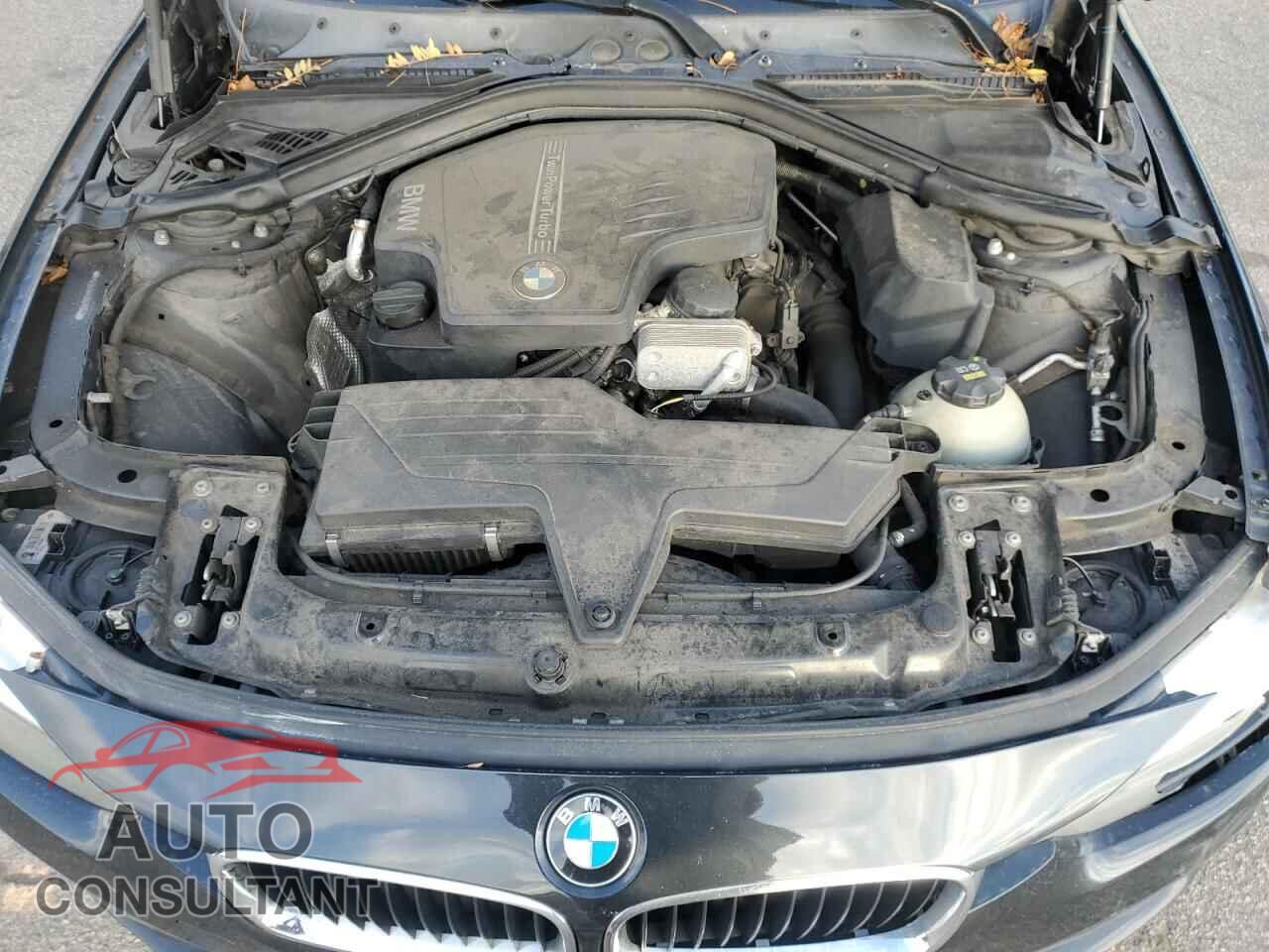 BMW 3 SERIES 2016 - WBA8E1G54GNU10032
