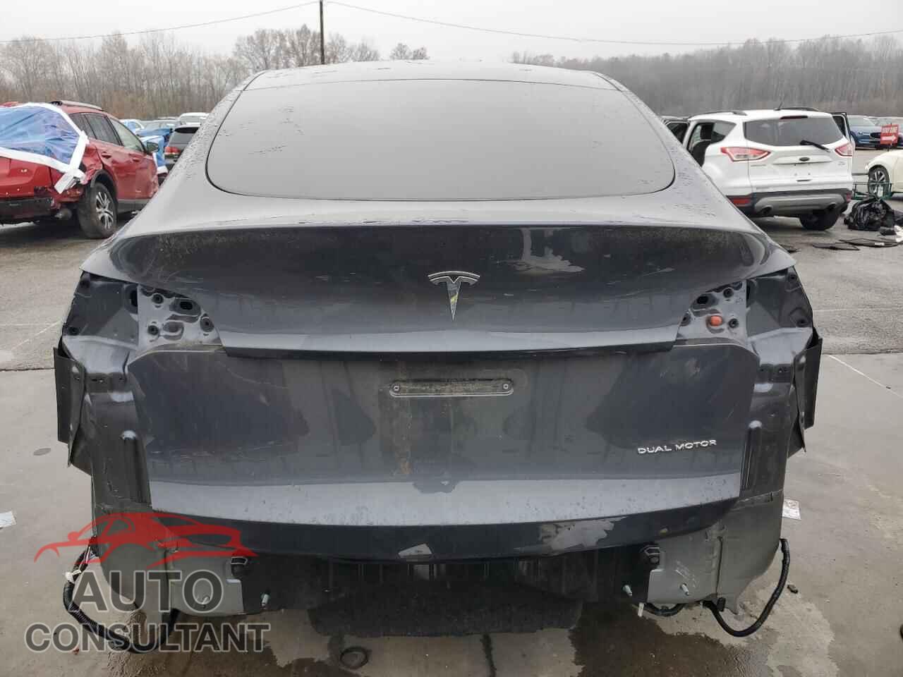 TESLA MODEL Y 2021 - 5YJYGDEEXMF062720