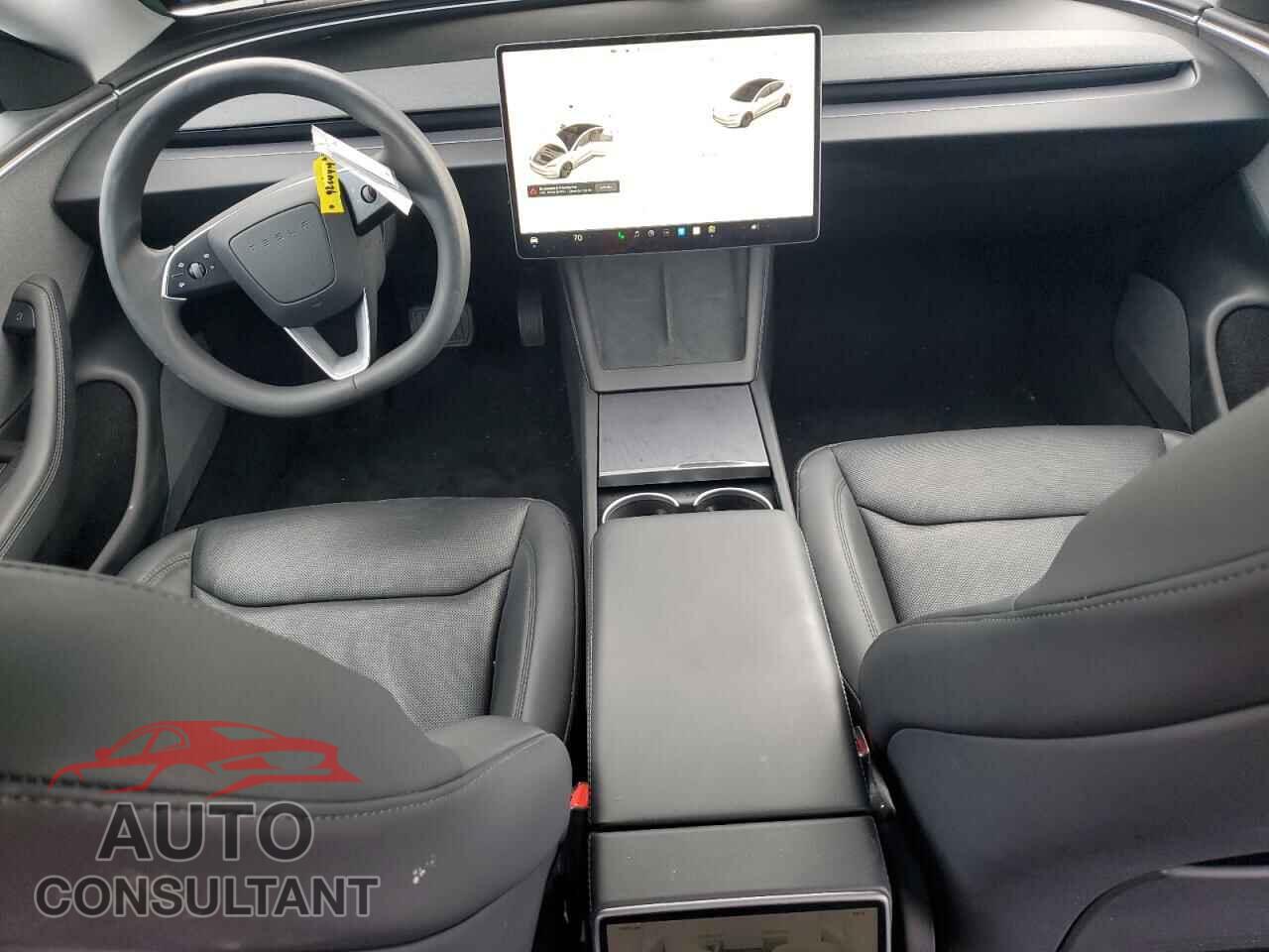 TESLA MODEL 3 2024 - 5YJ3E1EA5RF784860