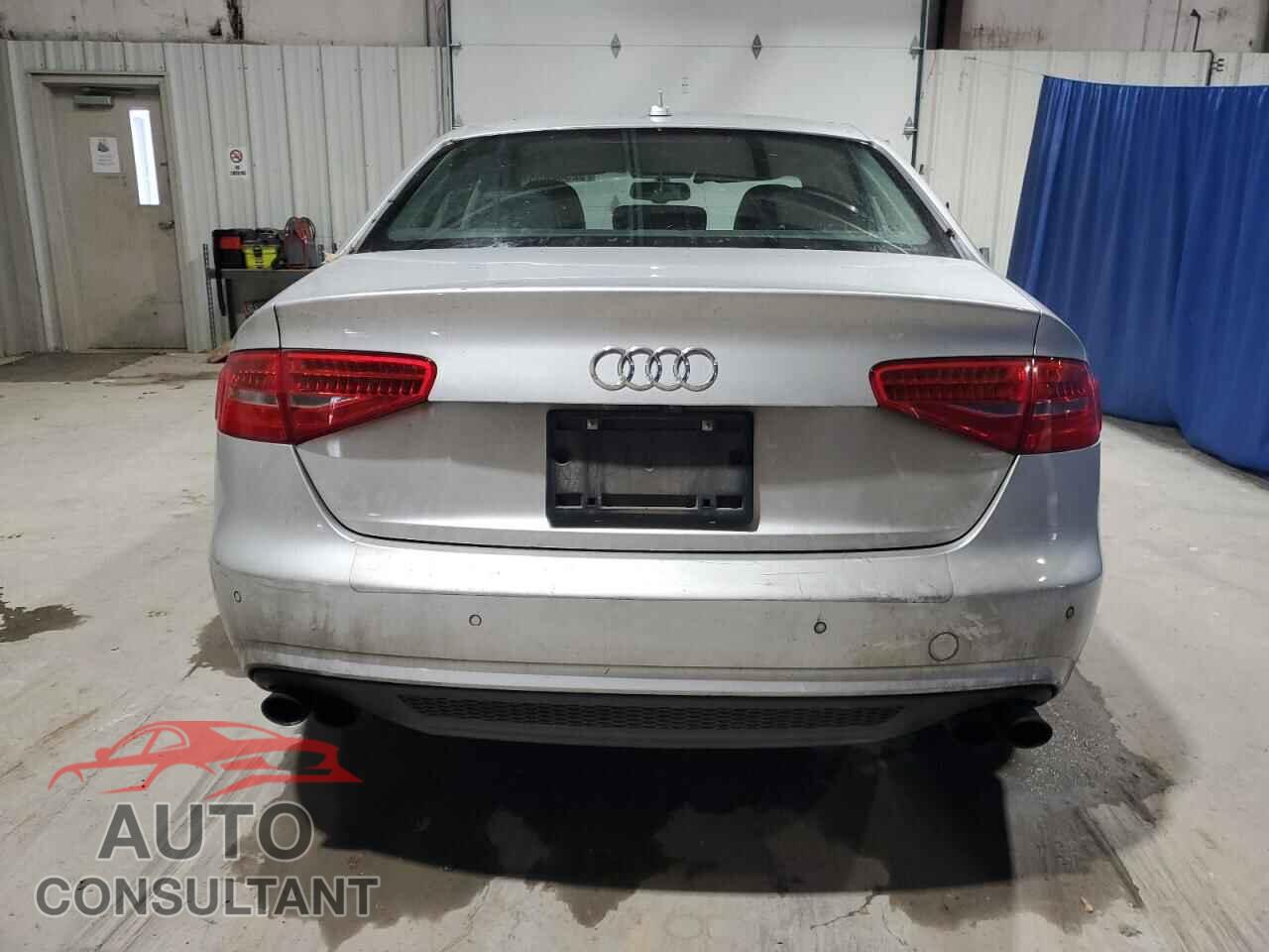 AUDI A4 2013 - WAUFFAFL5DN005393