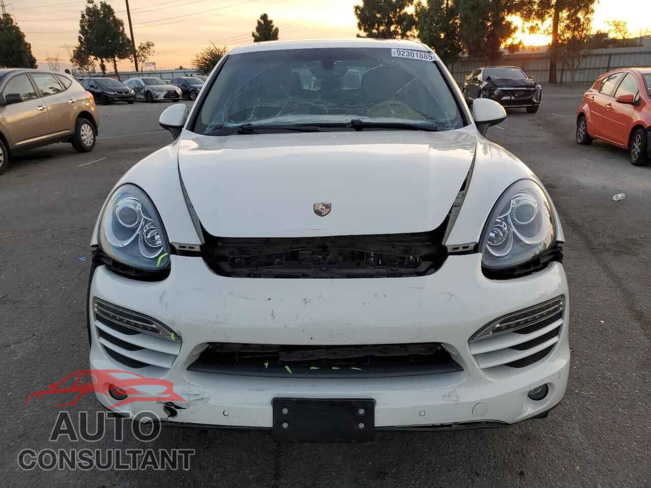 PORSCHE CAYENNE 2012 - WP1AA2A21CLA04511
