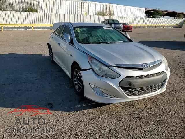 HYUNDAI SONATA 2011 - KMHEC4A46BA006755