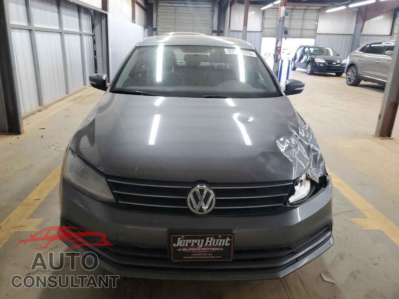 VOLKSWAGEN JETTA 2017 - 3VWDB7AJ6HM366661